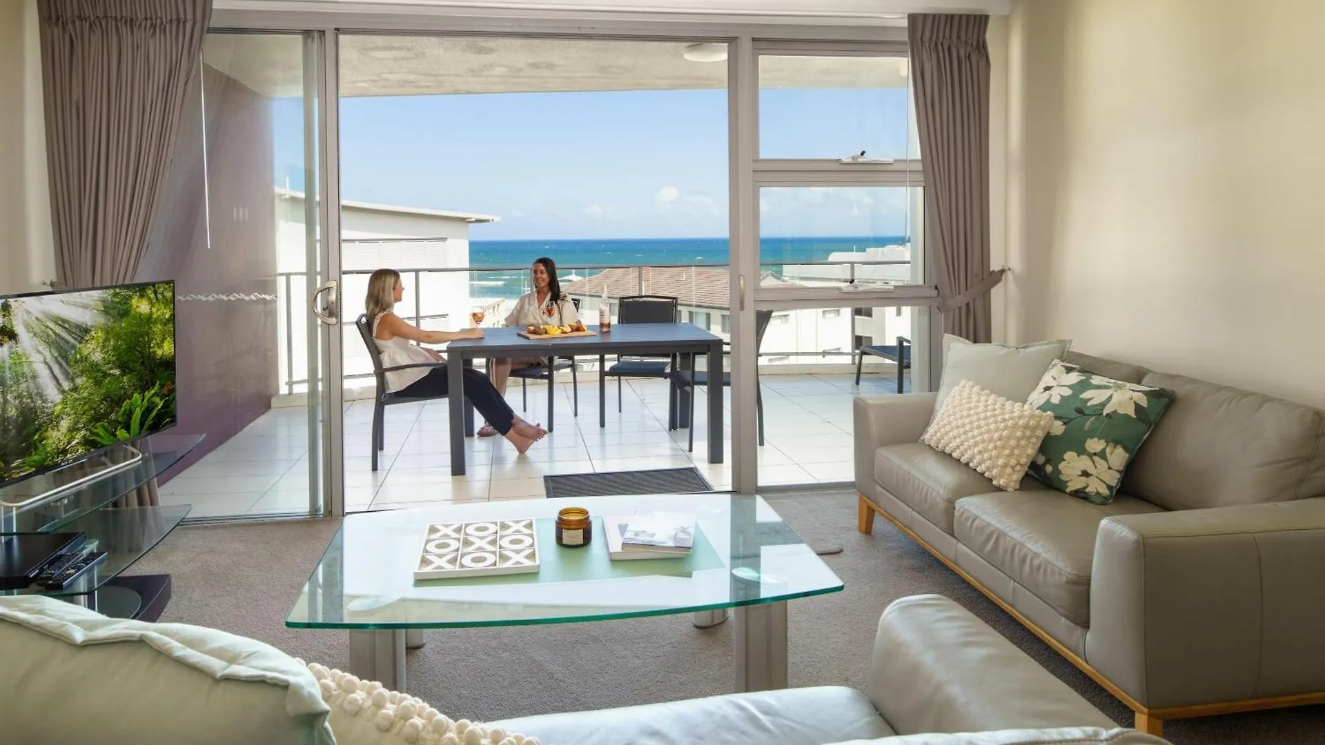 Coastal Bliss - 3Br Unit Overlooking Kings Beach Caloundra 0*,