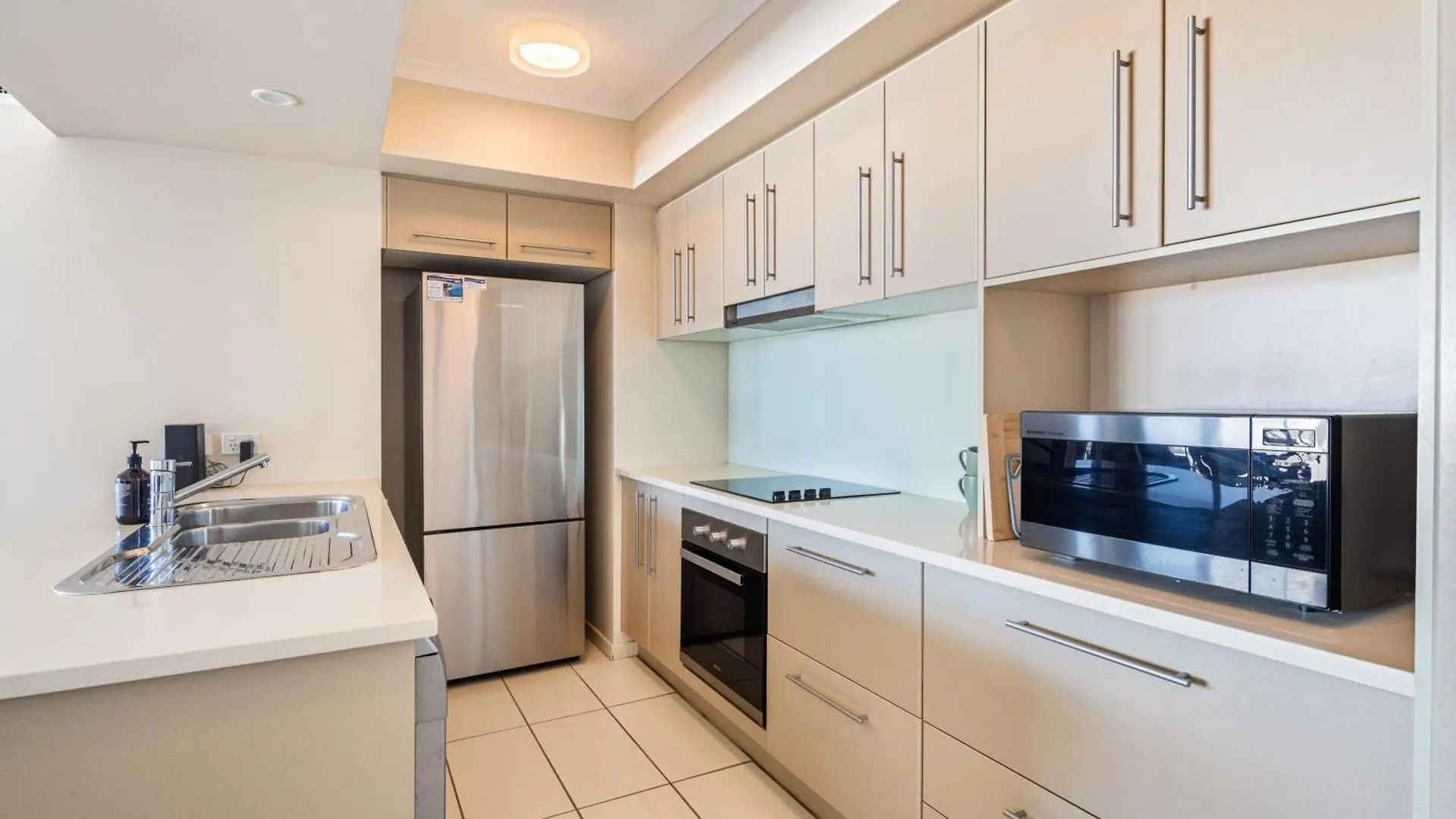 Coastal Bliss - 3Br Unit Overlooking Kings Beach 칼론드라 0*,  오스트레일리아