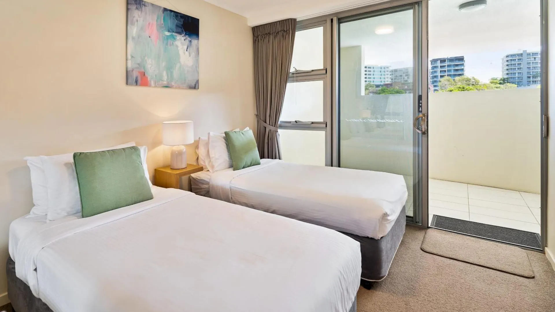 Coastal Bliss - 3Br Unit Overlooking Kings Beach 칼론드라