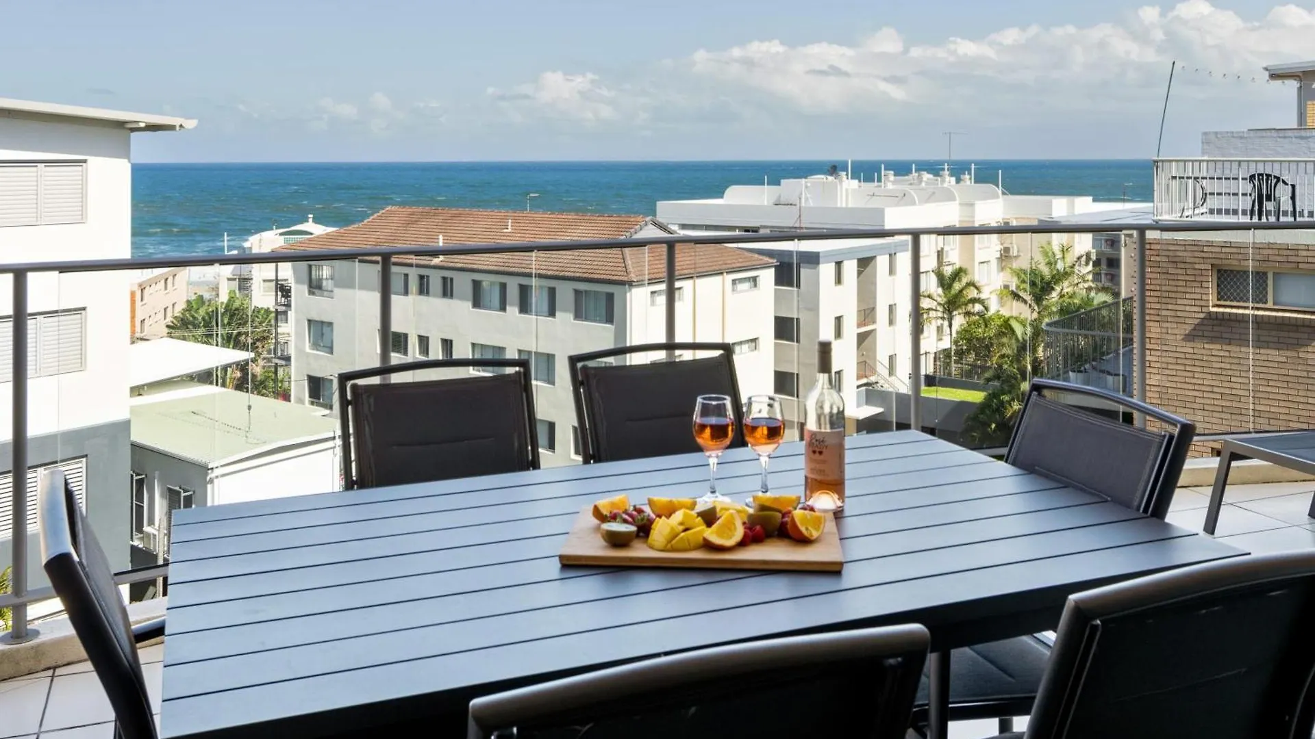 Coastal Bliss - 3Br Unit Overlooking Kings Beach 칼론드라 아파트
